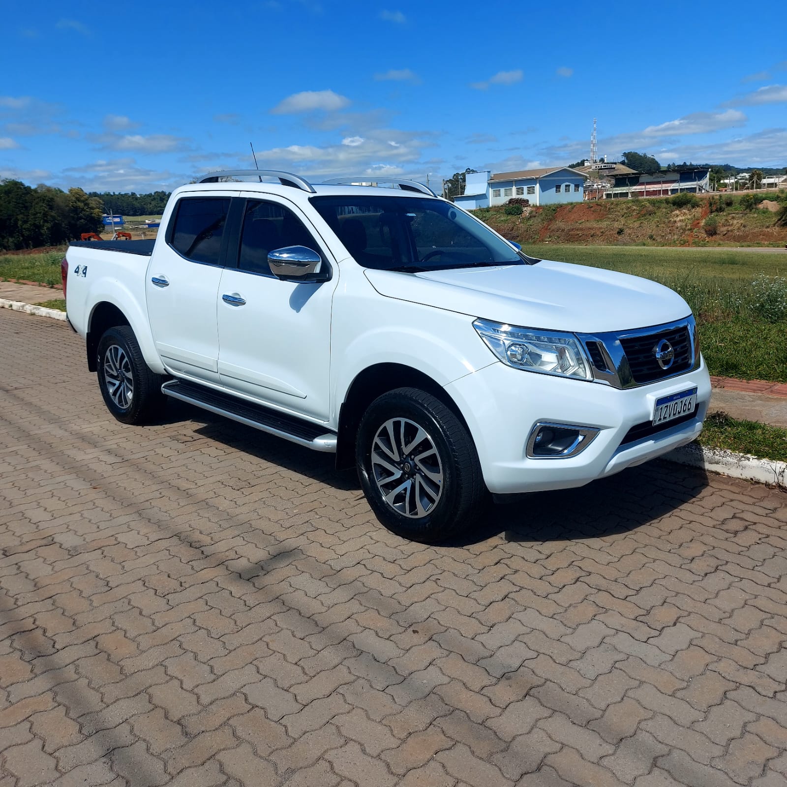 Carros na Web, Nissan Frontier LE 2.3 AT 2017 em 2023